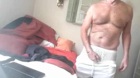 Snapshot of jasonreloaded694u chatting on January 17, 2025, 8:22 pm Jason online show from January 17, 2025, 8:22 pm