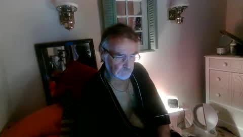 Snapshot of jasonreloaded694u chatting on November 25, 2025, 11:32 am Jason online show from November 25, 2025, 11:32 am