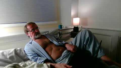 Snapshot of jasonreloaded694u chatting on April 1, 2026, 11:11 am Jason online show from April 1, 2026, 11:11 am