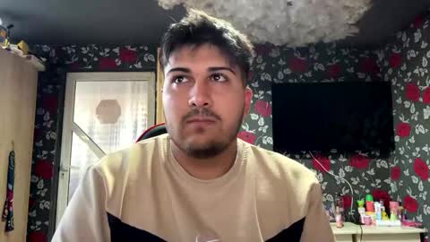 jasonsua21 online show from October 20, 2025, 1:33 pm