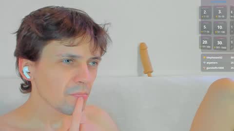 Snapshot of jasper_sun chatting on December 6, 2024, 3:41 am Jasper online show from December 6, 2024, 3:41 am