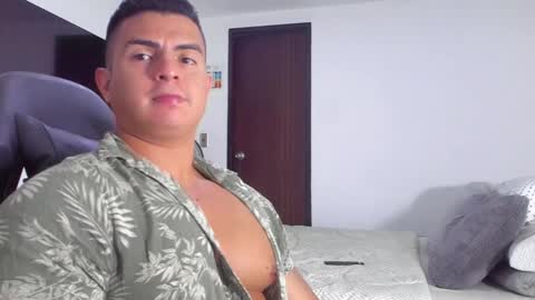 JBrooksXx online show from February 9, 2025, 4:14 am