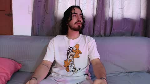 Snapshot of jave_rave chatting on May 13, 2026, 12:02 pm jave_rave online show from May 13, 2026, 12:02 pm