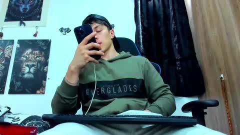 Snapshot of javiersexymann chatting on March 6, 2025, 6:48 pm Javier online show from March 6, 2025, 6:48 pm