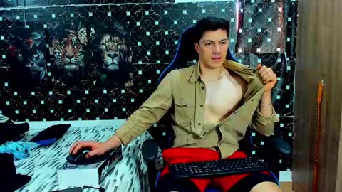 Snapshot of javiersexymann chatting on May 8, 2026, 9:20 pm Javier online show from May 8, 2026, 9:20 pm