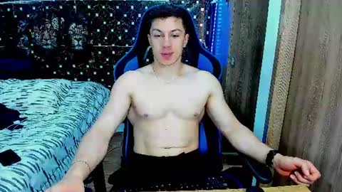 Javier online show from July 28, 2026, 7:26 pm