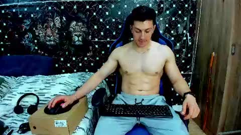 Javier online show from July 31, 2026, 7:19 am