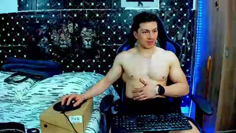 Javier online show from August 4, 2026, 6:38 am