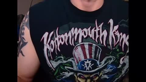 jaxjohnson12 online show from November 18, 2025, 5:17 pm