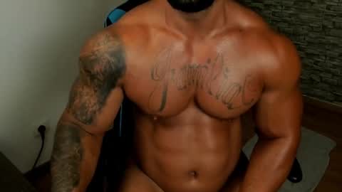 Snapshot of jaxonhunk chatting on July 13, 2026, 12:35 am JaxonHunk online show from July 13, 2026, 12:35 am