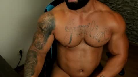 Snapshot of jaxonhunk chatting on July 27, 2026, 8:38 pm JaxonHunk online show from July 27, 2026, 8:38 pm