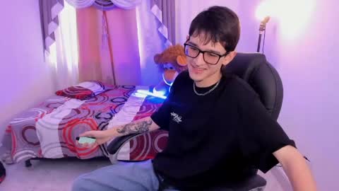 Snapshot of jaxvance_boy chatting on May 30, 2026, 2:47 pm Jaxvance online show from May 30, 2026, 2:47 pm
