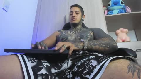 Michael independient model online show from May 24, 2026, 1:16 pm