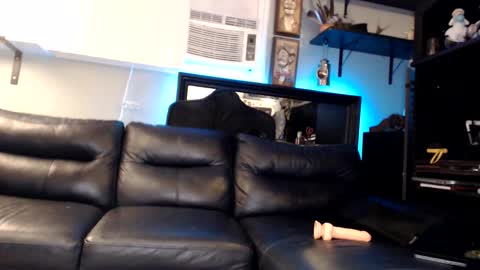 Snapshot of jaxxxdaddy chatting on January 6, 2026, 4:27 am jax online show from January 6, 2026, 4:27 am