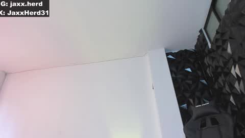 Snapshot of jaxxxonherd chatting on February 12, 2025, 3:38 pm Michael online show from February 12, 2025, 3:38 pm