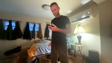 Snapshot of jay976696 chatting on February 2, 2026, 10:52 pm jay976696 online show from February 2, 2026, 10:52 pm