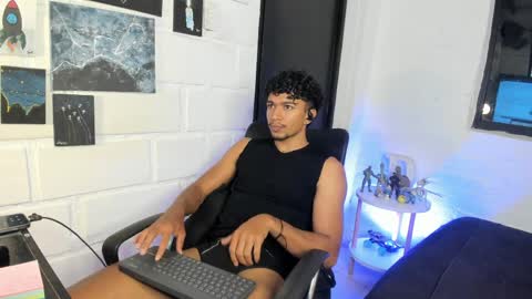 Snapshot of jay_aalvarez chatting on March 27, 2026, 6:51 pm Jay online show from March 27, 2026, 6:51 pm