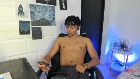 Snapshot of jay_aalvarez chatting on March 28, 2026, 7:35 pm Jay online show from March 28, 2026, 7:35 pm