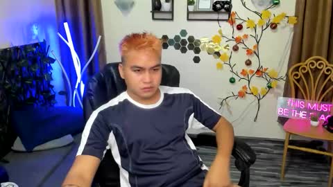 JL online show from December 18, 2025, 12:44 pm