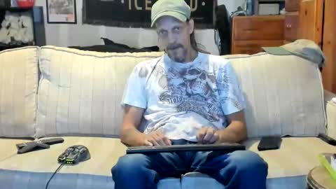 Snapshot of jay_short7863 chatting on June 8, 2026, 6:03 am O F jay short786 online show from June 8, 2026, 6:03 am
