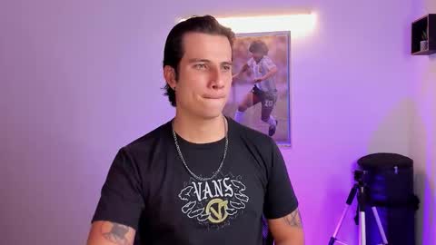 Jay Alvarrez online show from September 22, 2025, 6:54 pm