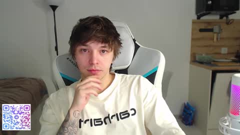 Jayce online show from December 16, 2025, 3:22 am