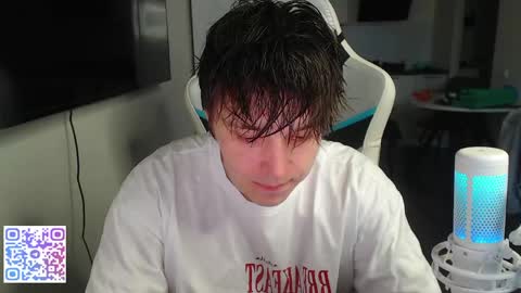 Snapshot of jayce_icestone chatting on May 15, 2026, 4:30 am Jayce online show from May 15, 2026, 4:30 am