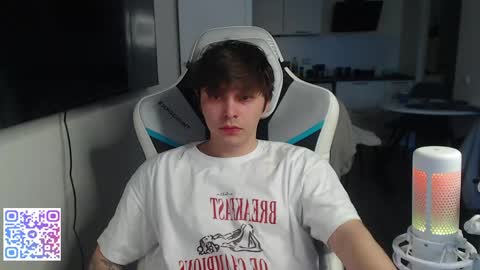 Snapshot of jayce_icestone chatting on May 16, 2026, 4:50 pm Jayce online show from May 16, 2026, 4:50 pm