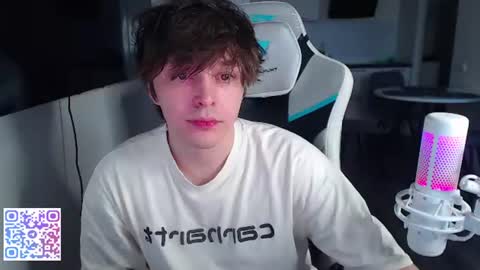 Snapshot of jayce_icestone chatting on July 3, 2026, 4:02 pm Jayce online show from July 3, 2026, 4:02 pm