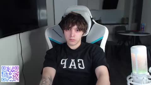 Snapshot of jayce_icestone chatting on July 7, 2026, 2:21 pm Jayce online show from July 7, 2026, 2:21 pm