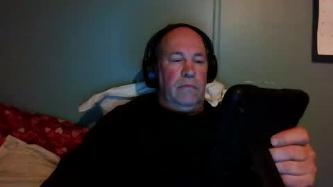 Snapshot of jaycu1962 chatting on December 3, 2024, 7:10 am Jay online show from December 3, 2024, 7:10 am