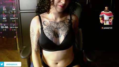 Snapshot of jaydensalvatore_ chatting on February 15, 2025, 1:10 am online show from February 15, 2025, 1:10 am