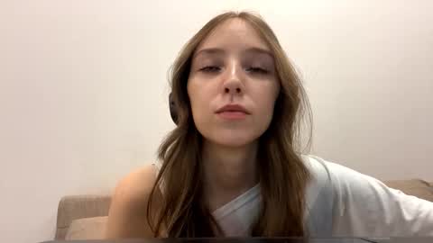 Isabella Rose online show from March 8, 2026, 3:05 pm