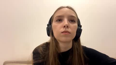 Isabella Rose online show from March 10, 2026, 3:17 pm