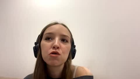 Isabella Rose online show from March 13, 2026, 2:23 pm
