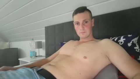 Snapshot of jayfex97 chatting on September 15, 2025, 1:55 pm jayfex97 online show from September 15, 2025, 1:55 pm