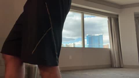 J online show from April 26, 2026, 3:32 pm