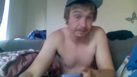 Snapshot of jayjay697 chatting on December 11, 2024, 5:04 pm make me play online show from December 11, 2024, 5:04 pm