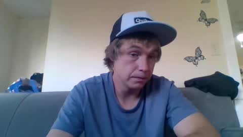 Snapshot of jayjay697 chatting on December 12, 2024, 6:31 pm make me play online show from December 12, 2024, 6:31 pm