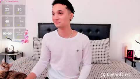 Snapshot of jaylen_and_duke chatting on May 6, 2026, 11:04 am Jaylen and duke online show from May 6, 2026, 11:04 am