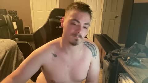 Snapshot of jaysonslade chatting on October 18, 2025, 3:31 am jaysonslade online show from October 18, 2025, 3:31 am