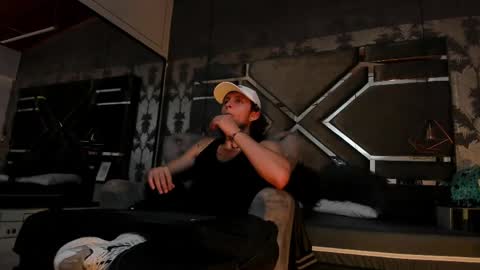 Snapshot of jaytaylorr chatting on April 23, 2026, 12:29 pm Jay Taylor online show from April 23, 2026, 12:29 pm