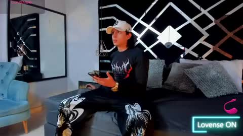 Snapshot of jaytaylorr chatting on May 22, 2026, 11:27 am Jay Taylor online show from May 22, 2026, 11:27 am