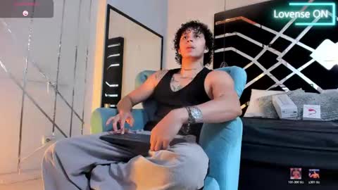 Snapshot of jaytaylorr chatting on July 21, 2026, 11:45 am Jay Taylor online show from July 21, 2026, 11:45 am