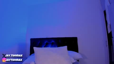 jaythomax online show from January 9, 2025, 8:33 pm