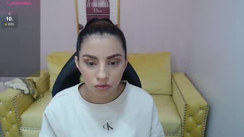 Snapshot of jazmin1_ch chatting on June 1, 2026, 1:13 pm Jazmin online show from June 1, 2026, 1:13 pm
