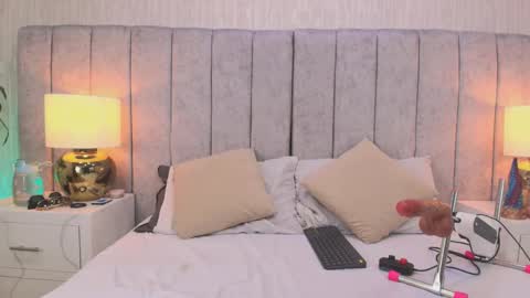 Jazmin online show from February 11, 2026, 8:58 pm