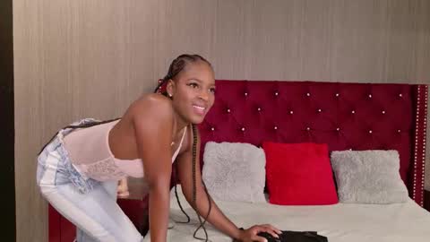 Snapshot of jazmin_brownn chatting on December 15, 2025, 10:08 am Jasmin Brownn online show from December 15, 2025, 10:08 am