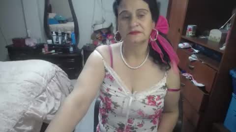 Snapshot of jazmin_rios chatting on April 13, 2026, 11:05 am jazmim online show from April 13, 2026, 11:05 am