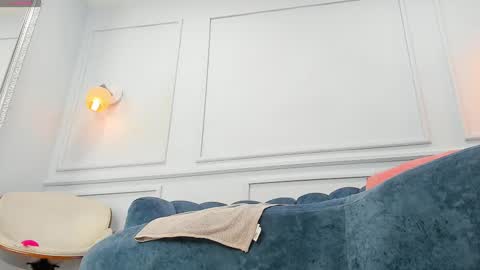 Snapshot of jazmine_21 chatting on February 9, 2025, 6:54 am Jasmine online show from February 9, 2025, 6:54 am